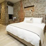 Апарт-отель Monopati House