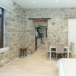 Monopati House Mouzaki