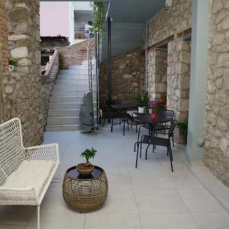 Monopati House מלון דירות Mouzaki