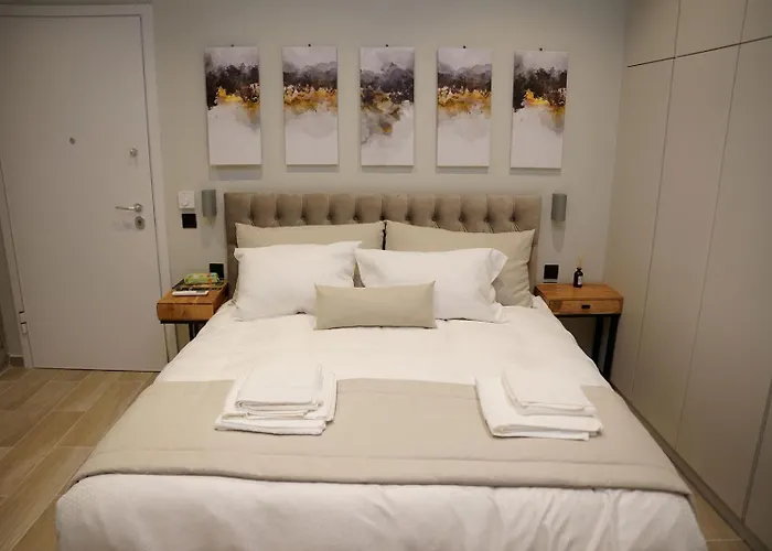 Monopati House Aparthotel