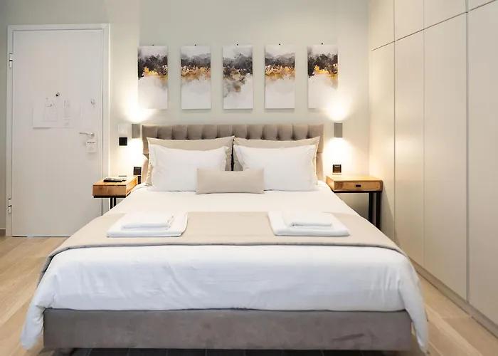 Aparthotel Monopati House 3*