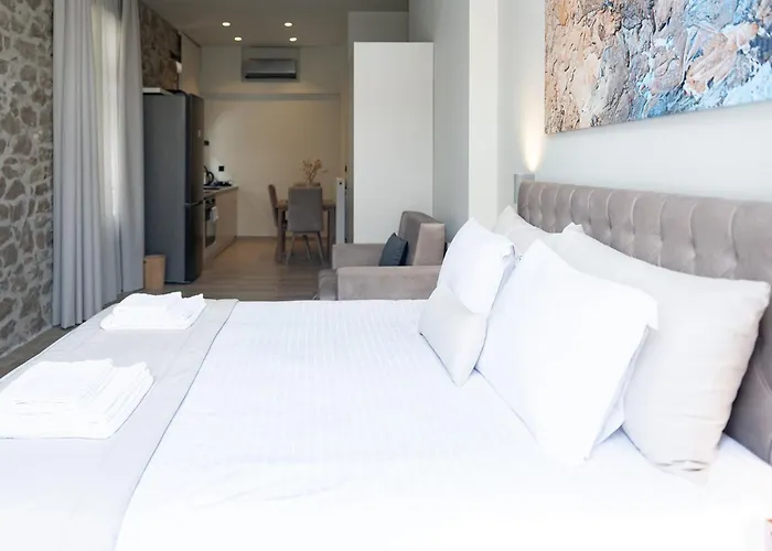 Monopati House Aparthotel