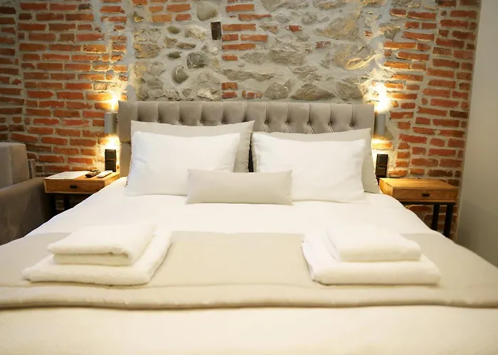 Aparthotel Monopati House 3*