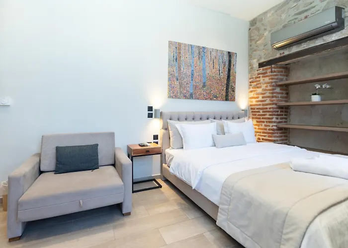 Aparthotel Monopati House 3*